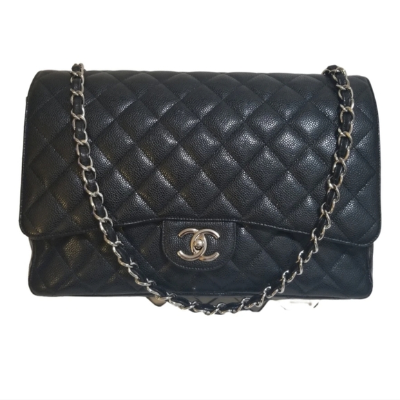 Chanel Clasic Caviar double flap maxi purse